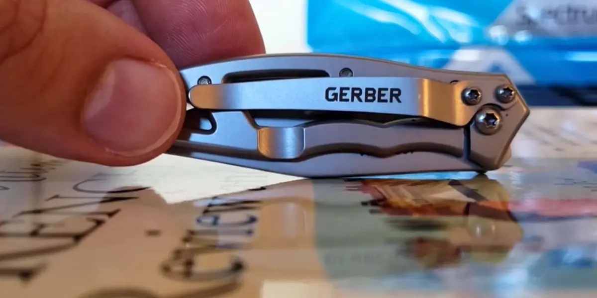 How to Close a Gerber Knife